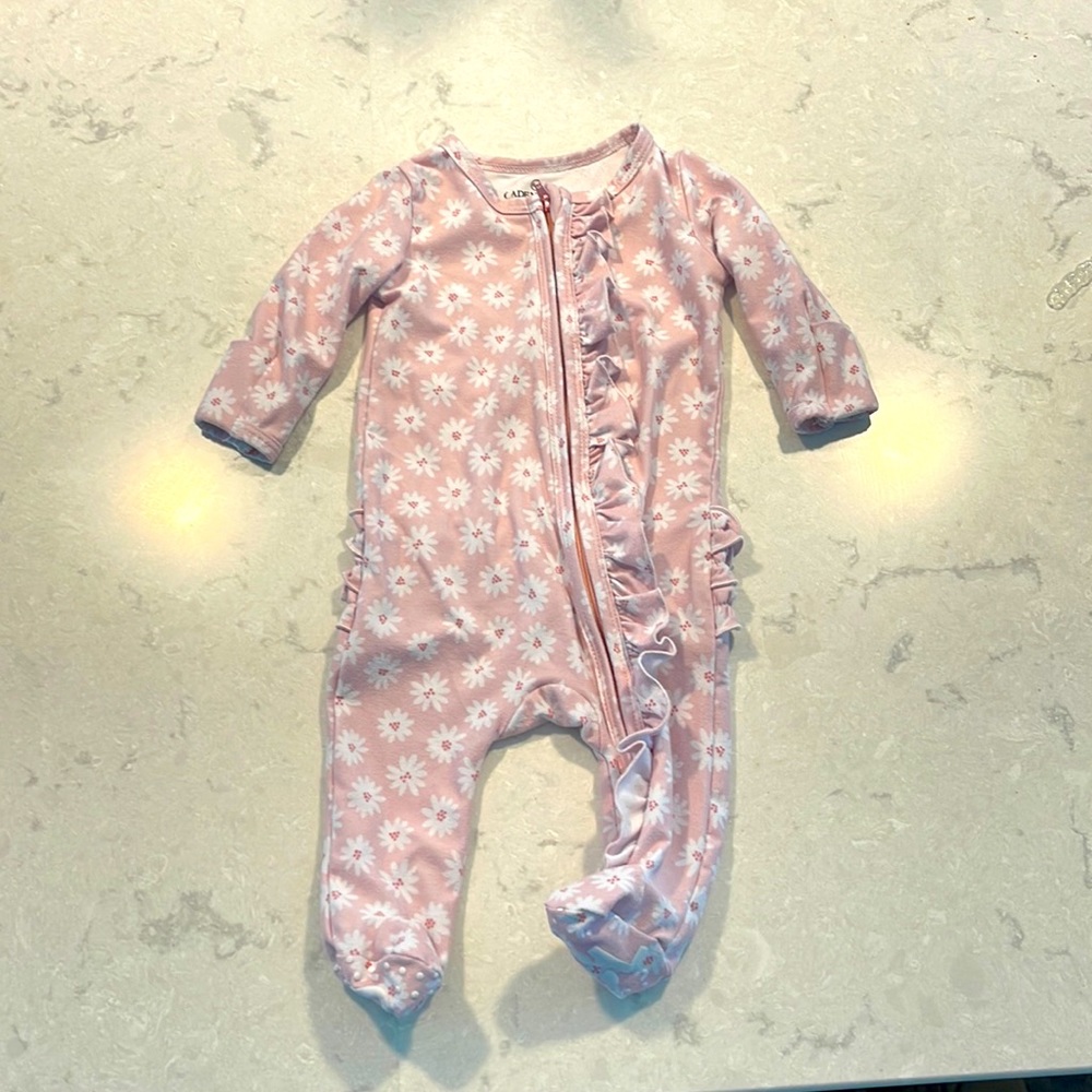 Caden Lane Pink Daisy Zipper Ruffle Footie
